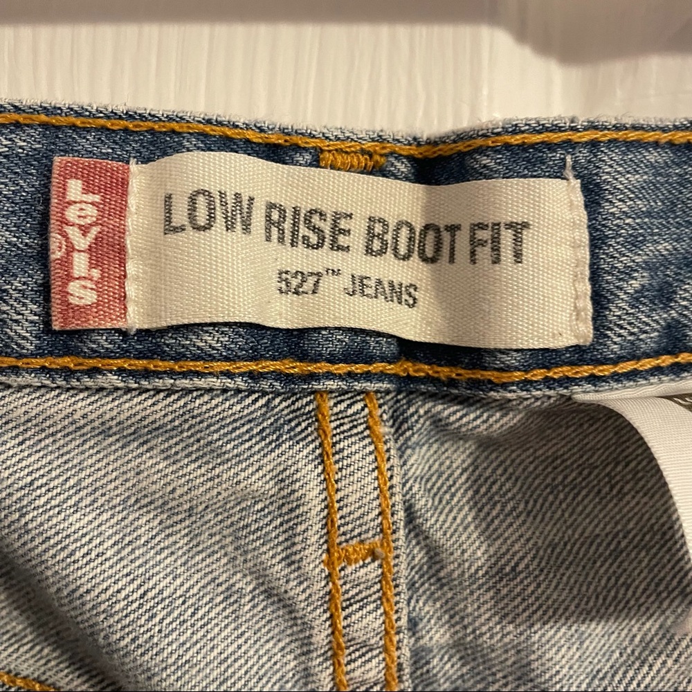 Levi's Short - Picture 8 of 9